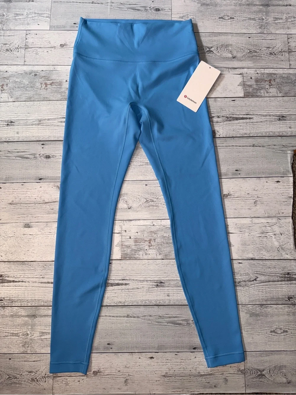 NWT Lululemon Wonder Train in pool